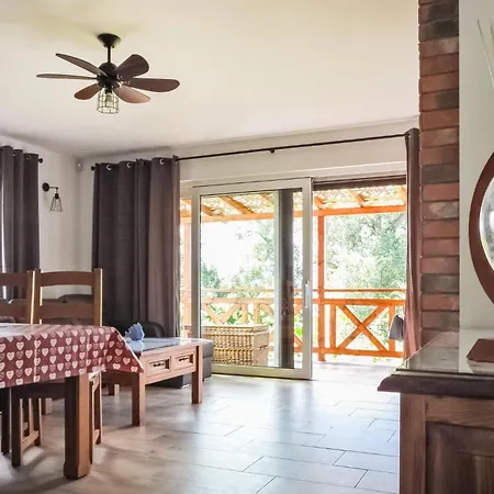 Awesome In Sulomino With Kitchen Semesterbostad *