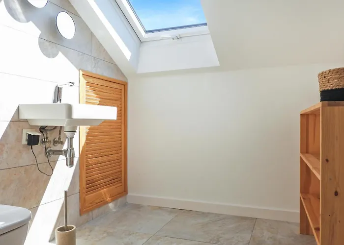 Awesome In Sulomino With Kitchen *